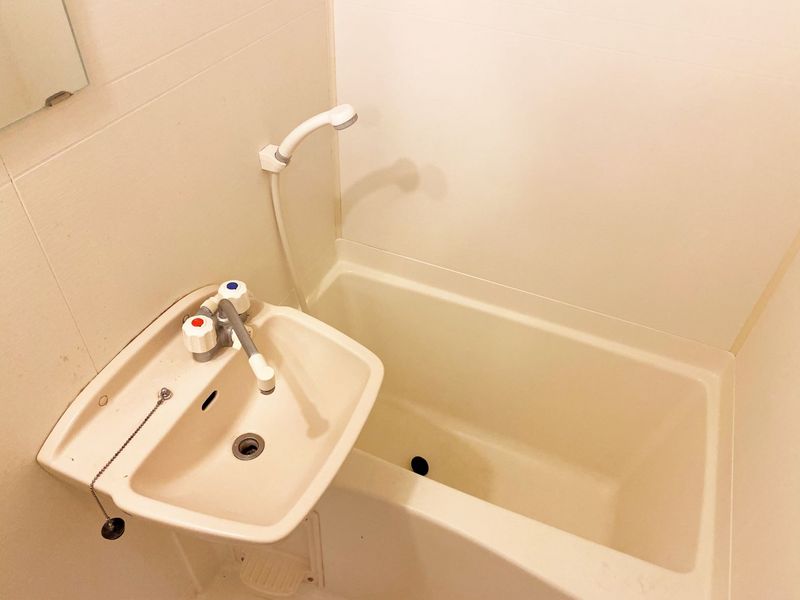 レオパレスロイヤルシティ茜 風呂