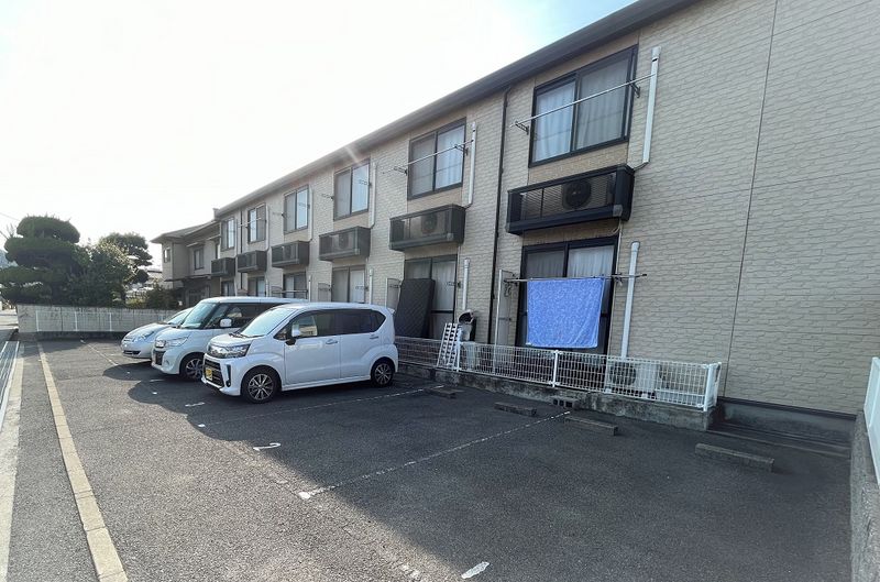 レオパレスコーポ　藤原 駐車場