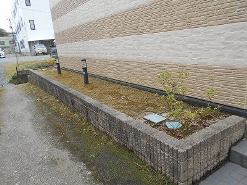 レオパレスマ　メゾン 庭