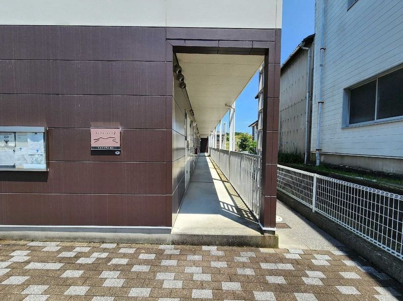 レオパレスＴＡＫＡＲＡ浅川 エントランス