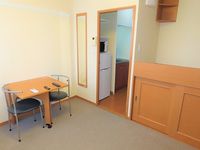 レオパレスグレイスパディ 居間