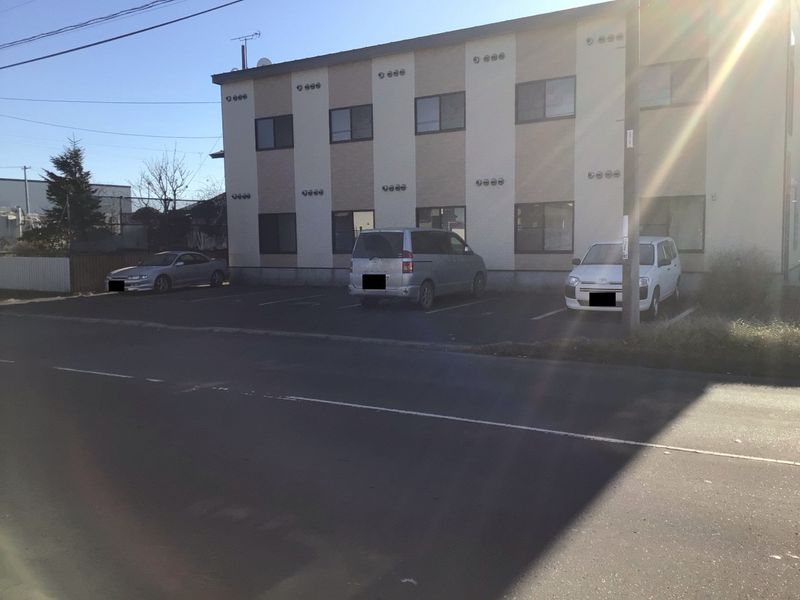 レオパレス喜美 駐車場
