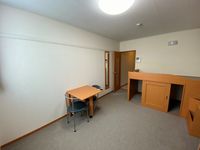 レオパレスフローラ 居間