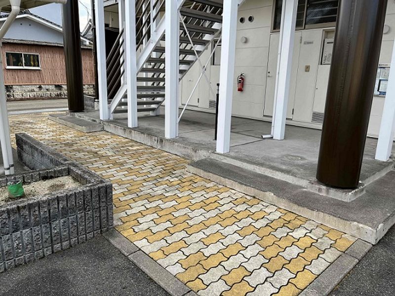 レオパレスルミエール ロビー