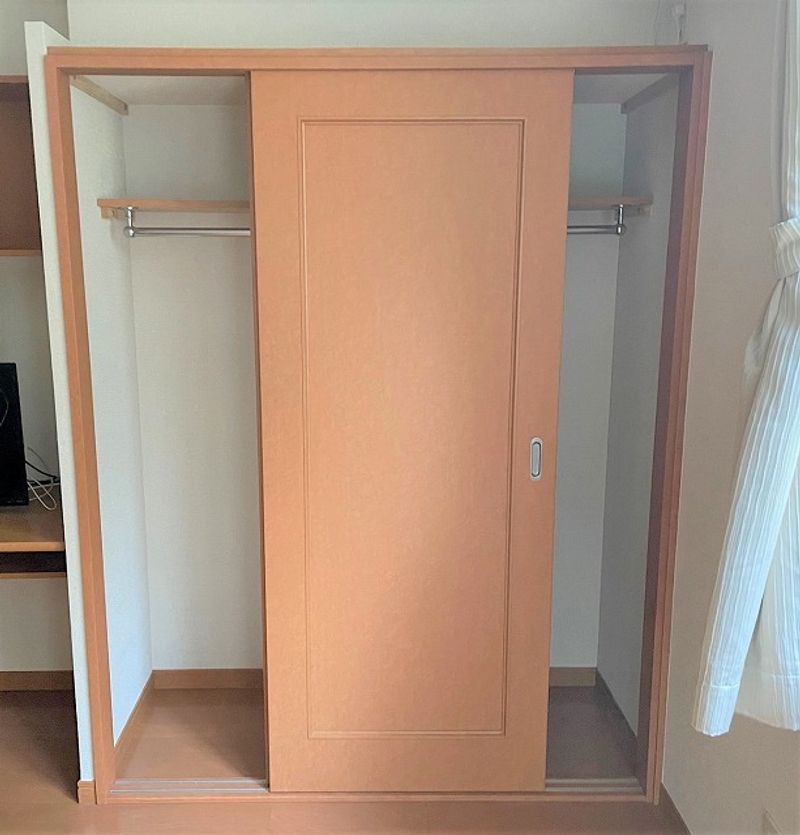 レオパレスパピヨンＢ 収納