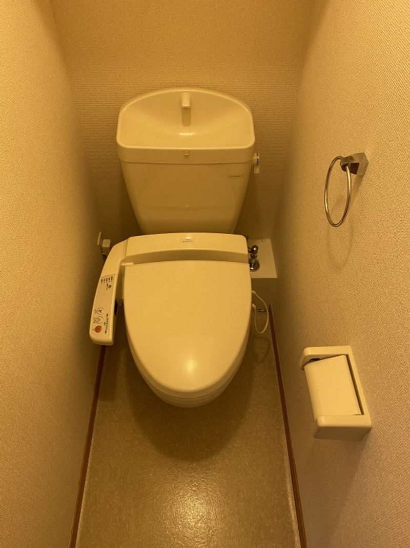 レオパレスファミールつばき トイレ