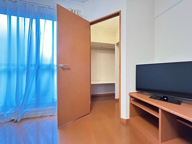 レオパレスエテルナたかせ 収納