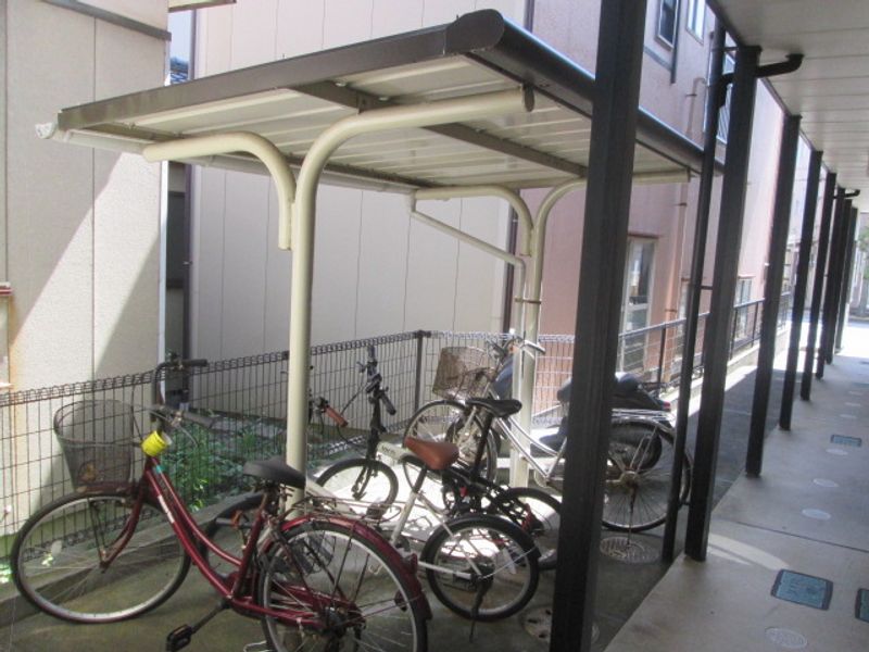 レオパレス春日 共用部分