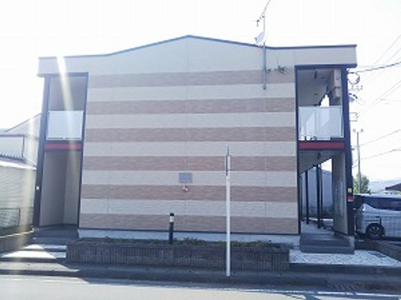 レオパレス根方 外観