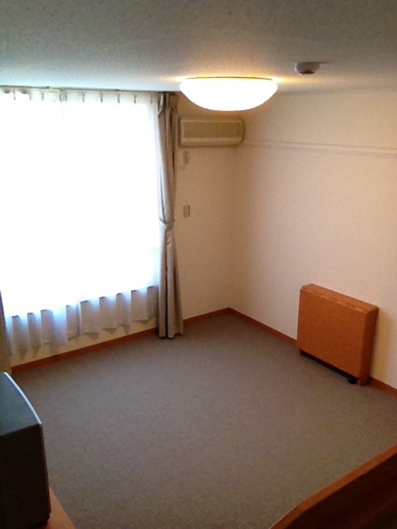 レオパレスＰＡＲＣ　ＳＩＤＥ 居間