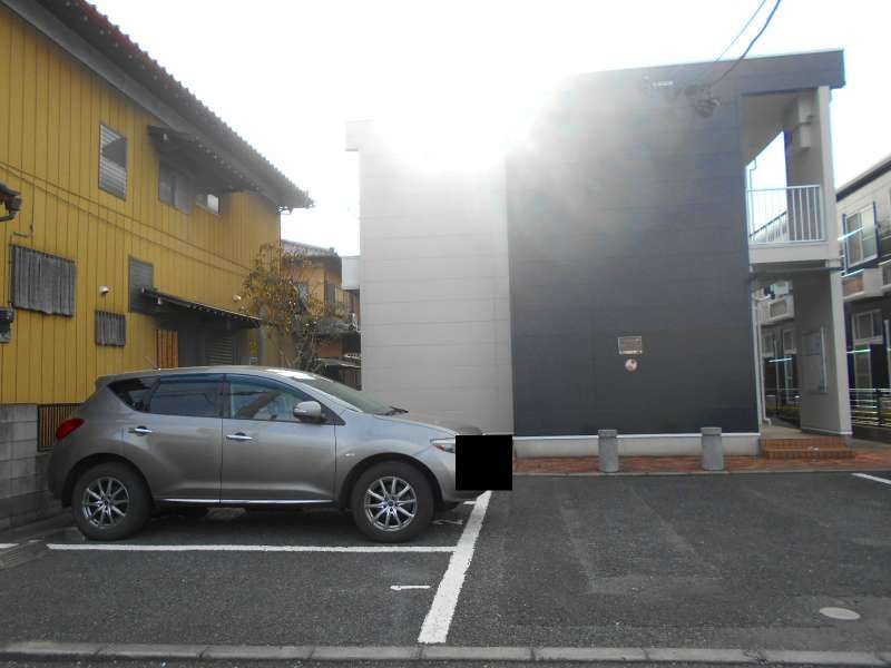 レオパレスティエラ　Ⅰ 駐車場