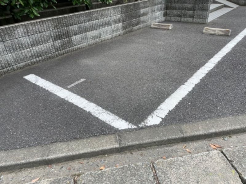 レオパレス来夢かしわ台 駐車場
