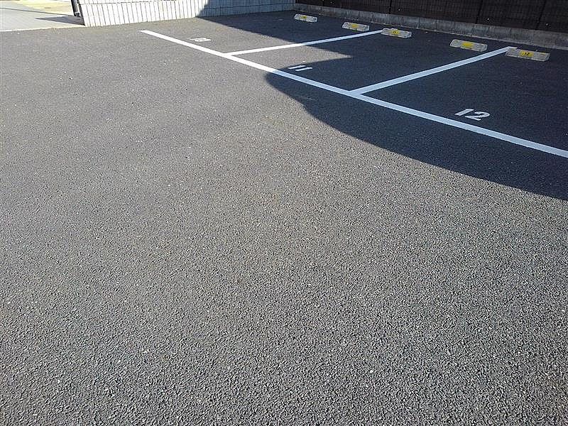 クレイノブーチェ 駐車場