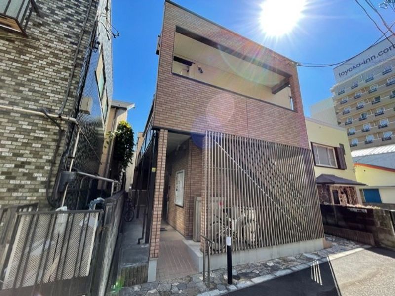 CLEINO Shin Koyasu Exterior