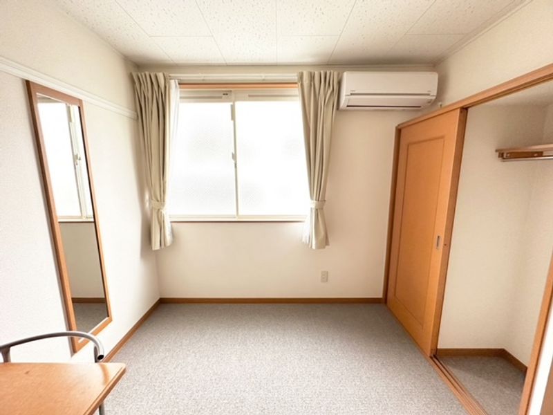 レオパレスエクレシアＡ 居間
