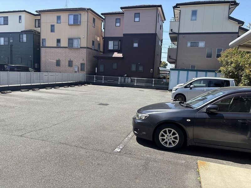 レオパレス中宗岡 駐車場
