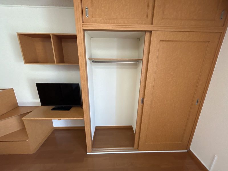 レオパレスＹＫＯキャンプツクバ 収納
