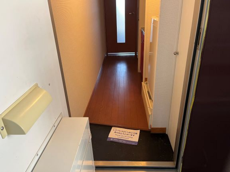 レオパレスホクト 玄関