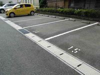 レオパレスいもじまち 駐車場
