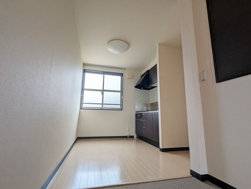 レオネクストお茶屋口 居間