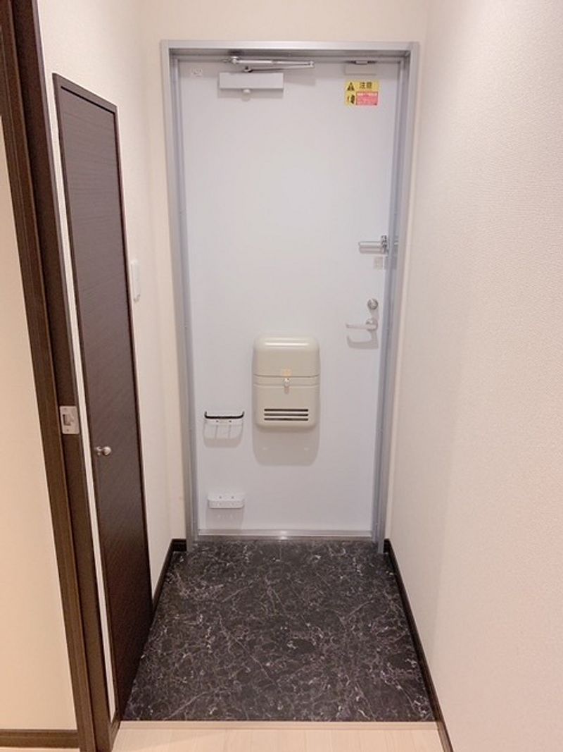 LEONEXT Riviere Mukogawa Entrance