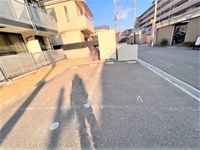 レオパレスサウスリー 駐車場