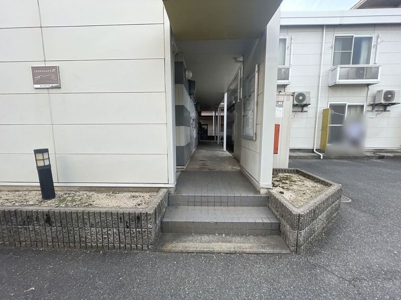レオパレスｐａｒａｄｉｓｅ．Ａ エントランス