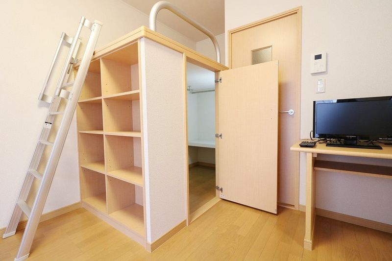 レオパレスまいふか 収納