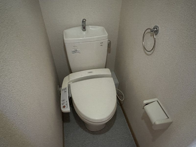 レオパレスグローサー　ベーア トイレ