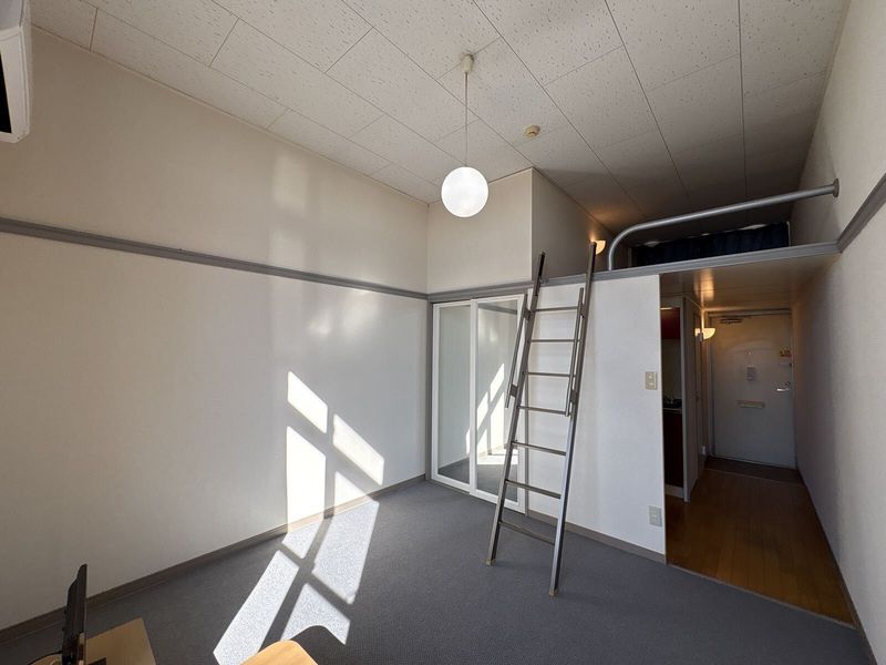 leopalace Courage Living room