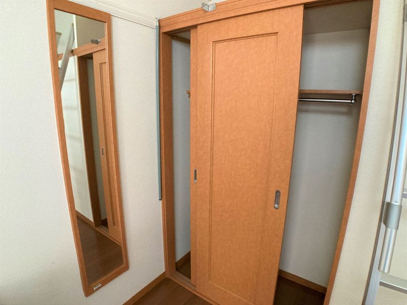レオパレスプチ　ジャルダン 収納