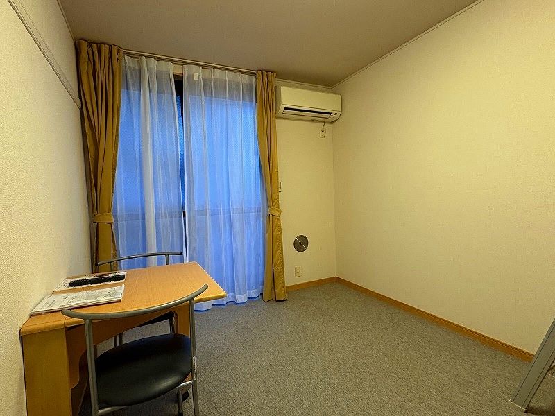 レオパレス心 居間