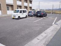 レオパレスラクレⅠ 駐車場