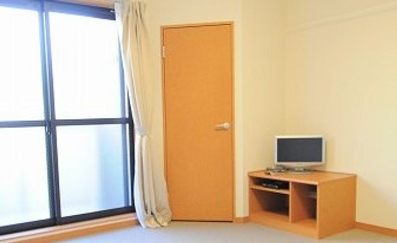 レオパレススカイコート　ナカダ 収納