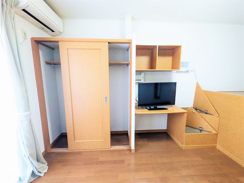 レオパレスフェニックスｉｎ波島 収納