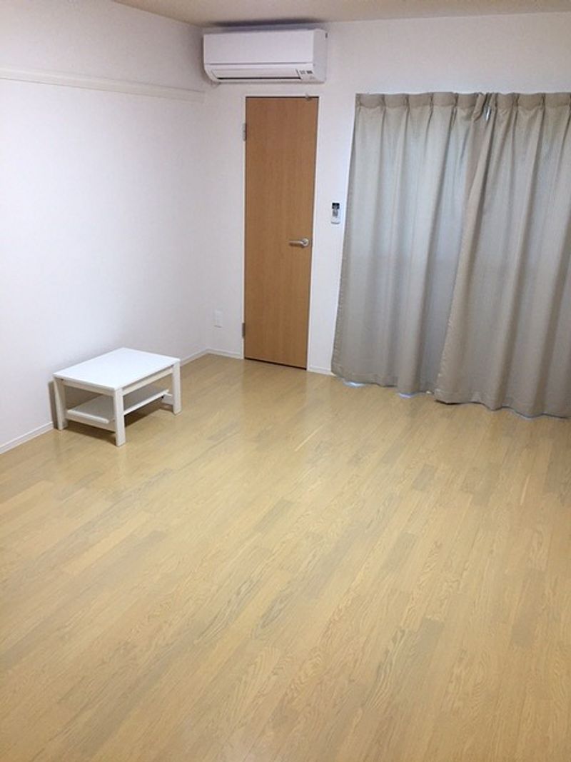 クレイノ鶴ヶ浜 居間