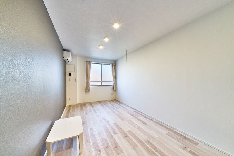 アルク室岡 居間