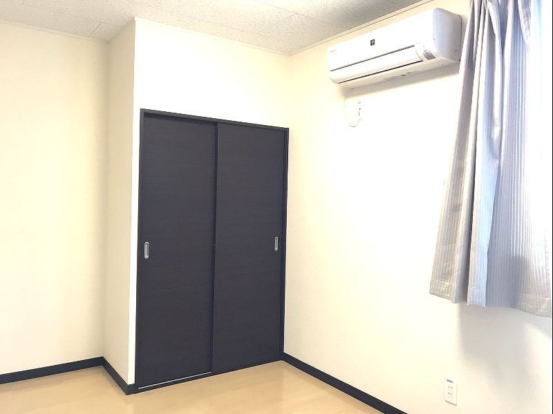 レオネクストラフォーレ 収納