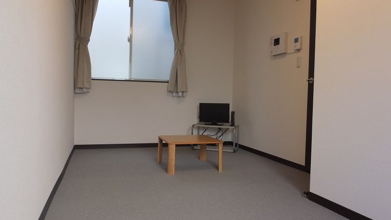 レオネクスト三宮 居間