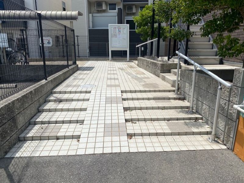 レオネクストサン エントランス
