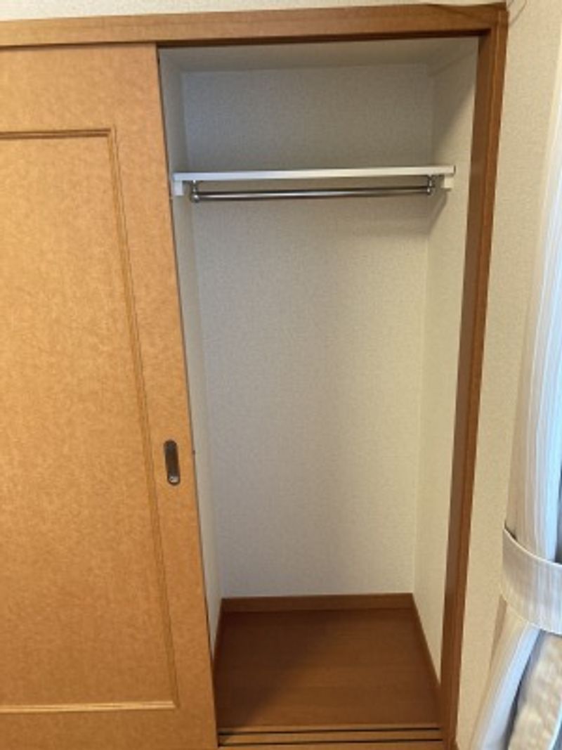 レオパレスまつかぜ 収納