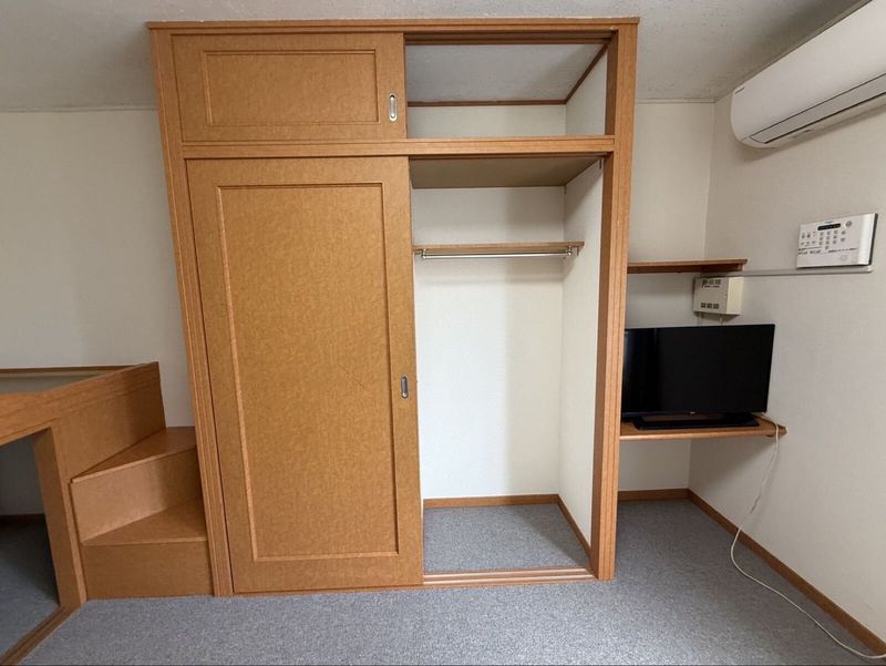 レオパレスサンシャイン紫原 収納