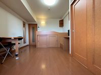 レオパレスＦｌａｔ新栄 居間