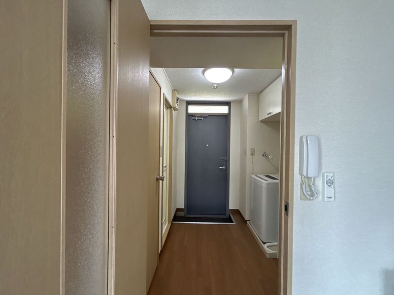 レオパレスひたち野 玄関