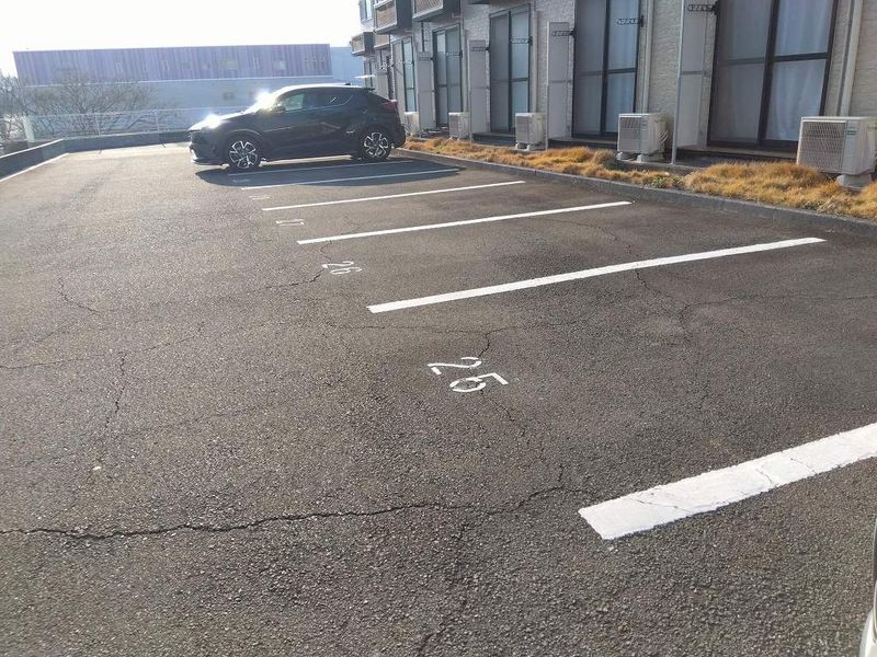 レオパレスタウンコートＴＷＯ 駐車場