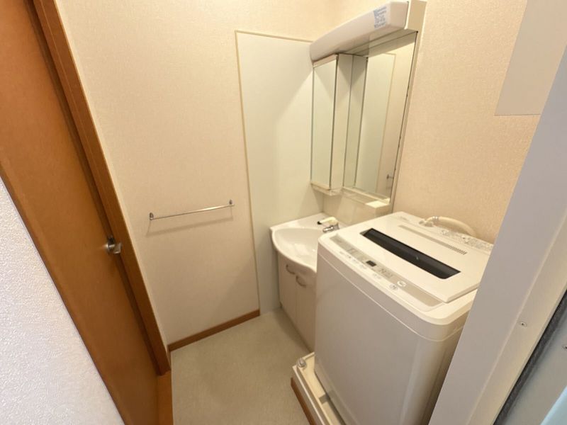 レオパレスＫＯＭＯＴＯ足利 洗面台
