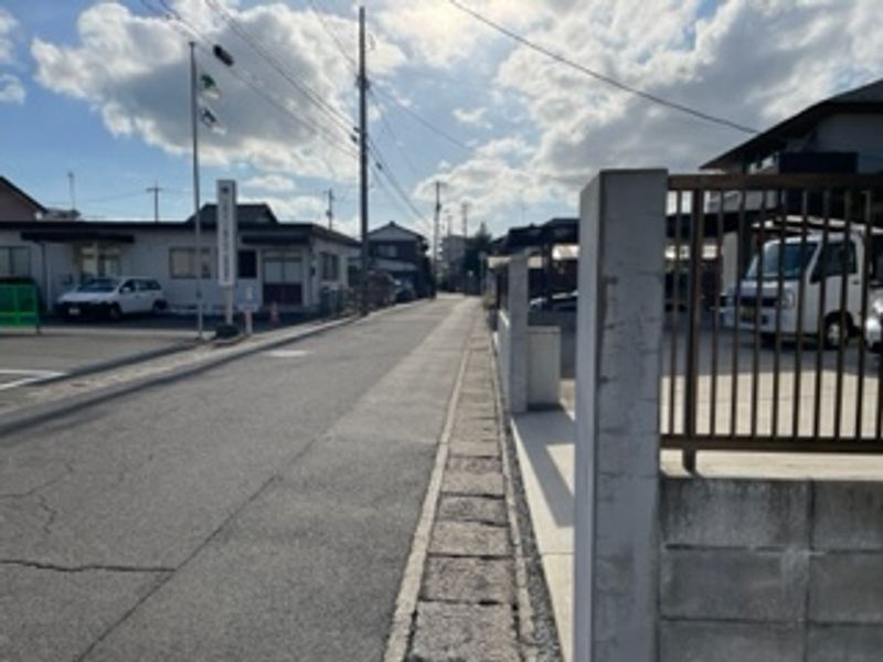 レオパレスグリーンパレス 駐車場