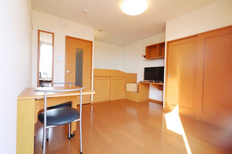 レオパレスＮｏｒｔｈＲｉｖｅｒ 居間