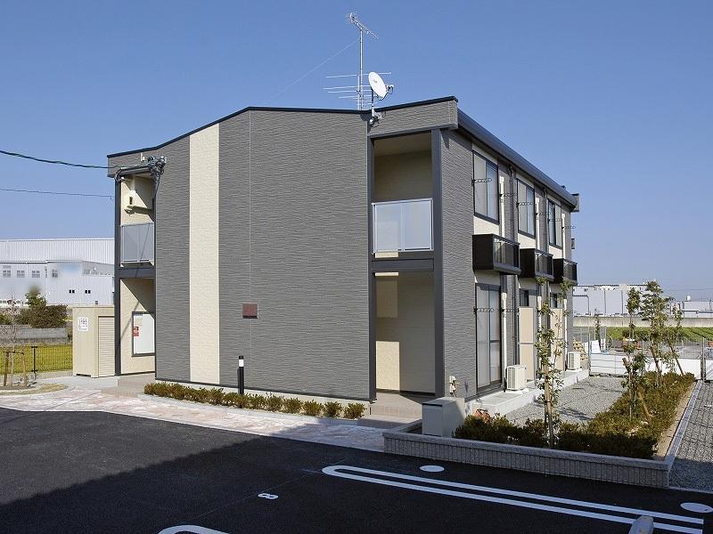レオパレス21】レオパレスZEPHYR（月極駐車場）
