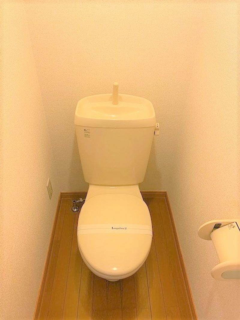 レオパレス鳴尾浜 トイレ